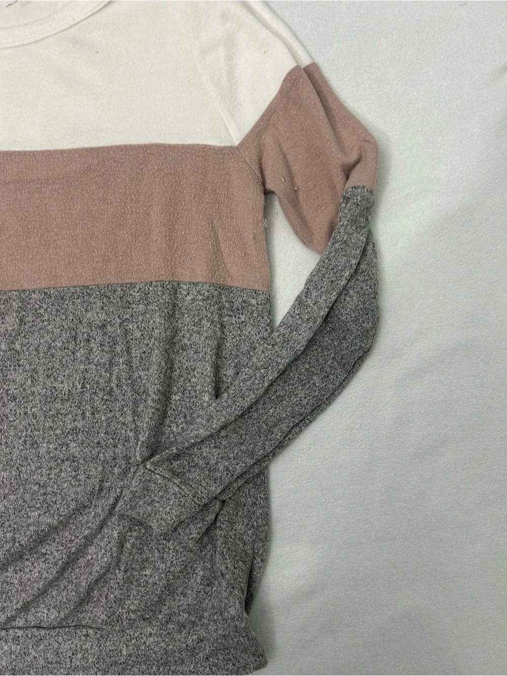 Colorblock Long Sleeve Pullover - White, Mauve, Gray